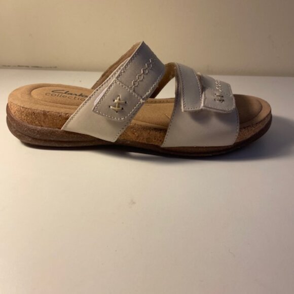 Clarks Collection taupe leather with velcro closures sandals, New - Picture 3 of 5